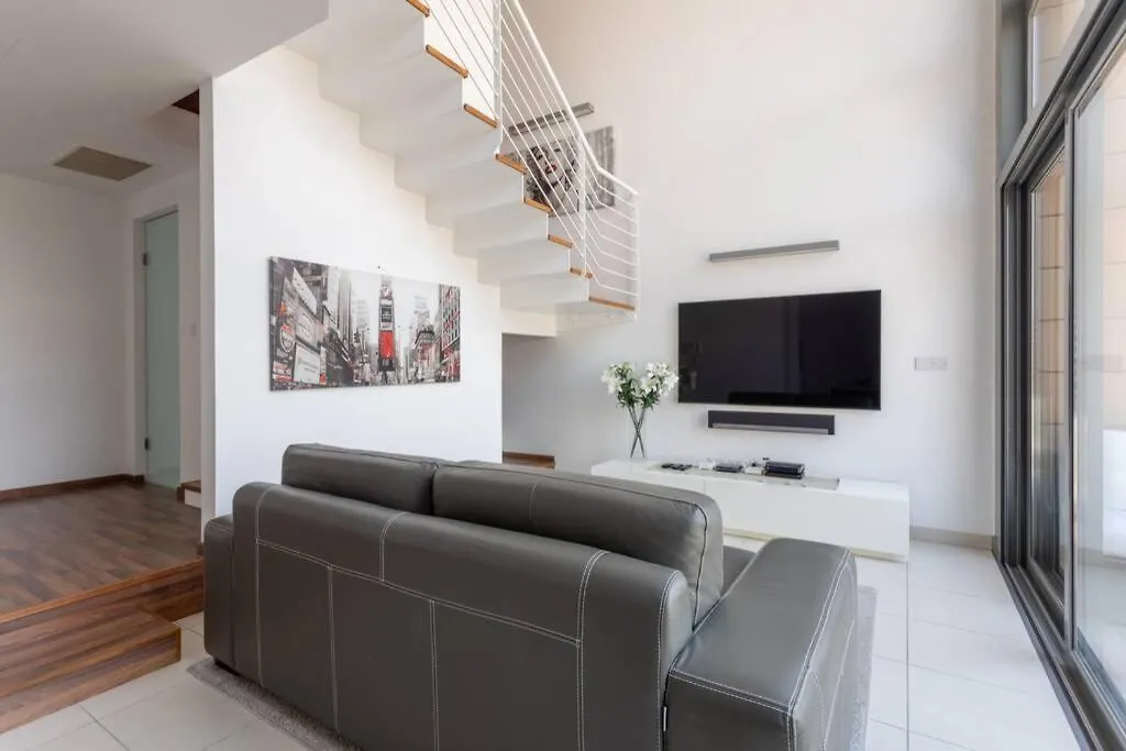 Portomaso - Modern Duplex Apartment