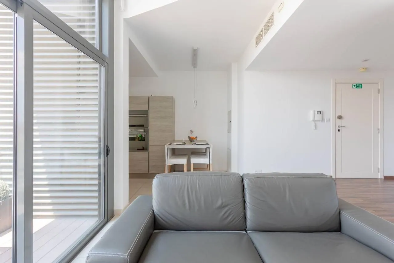 Portomaso - Modern Duplex Apartment Malta