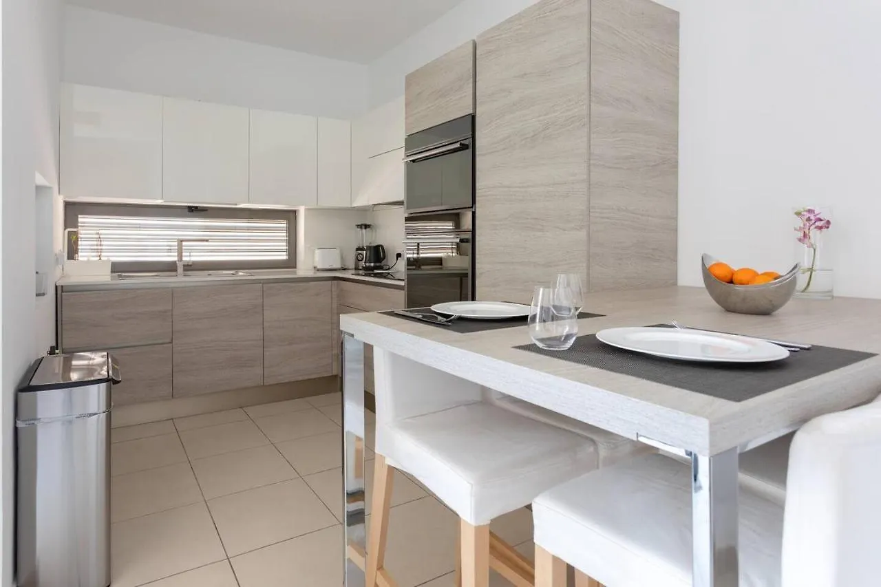 Portomaso - Modern Duplex Apartment Saint Julian's