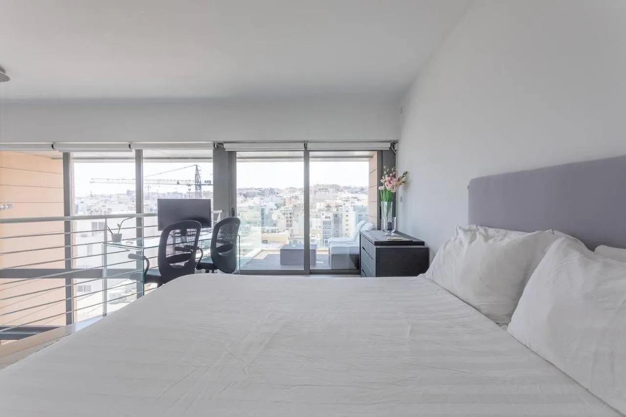 Portomaso - Modern Duplex Apartment