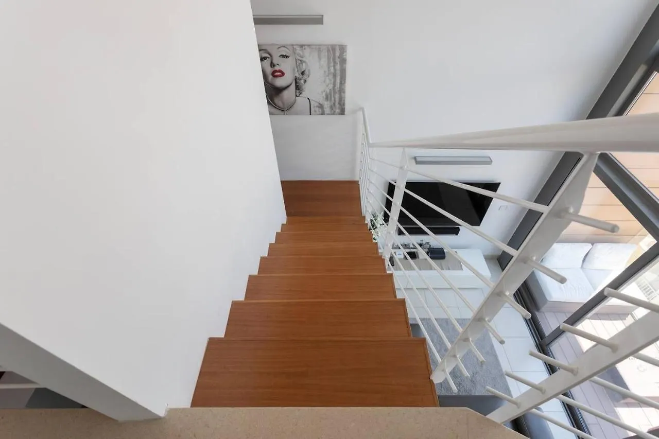 Portomaso - Modern Duplex Apartment 0*, Saint Julian's