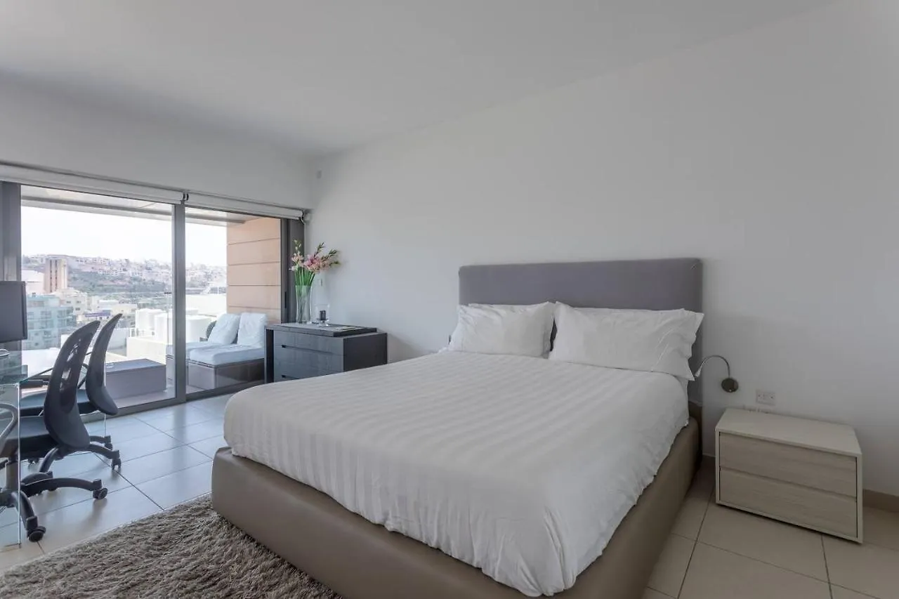 Portomaso - Modern Duplex Apartment