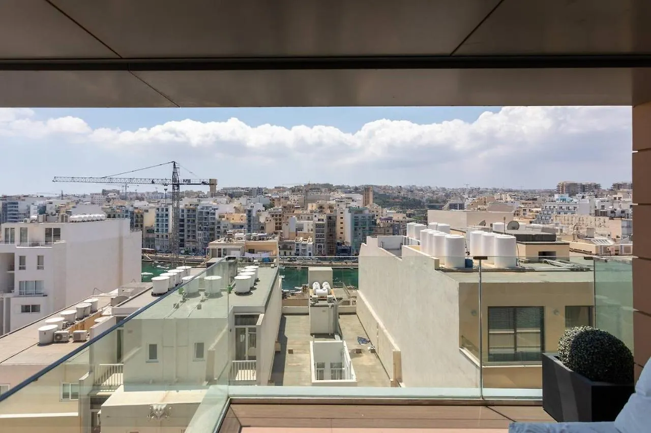 Portomaso - Modern Duplex Apartment